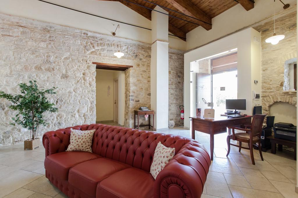 A Casa Nostra Residenza Di Charme Bed and Breakfast Candela Eksteriør billede