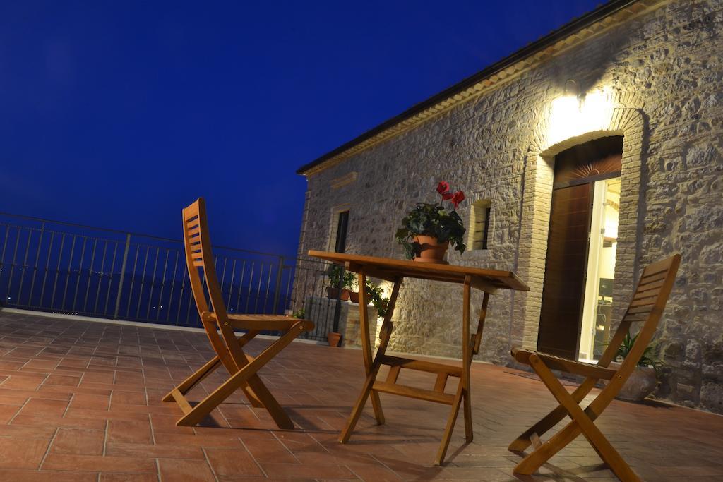 A Casa Nostra Residenza Di Charme Bed and Breakfast Candela Eksteriør billede